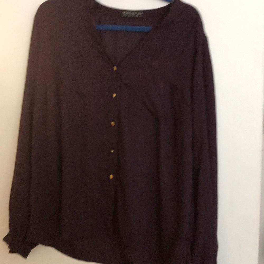 Gorgeous and generous size 3X Forever 21 blouse
